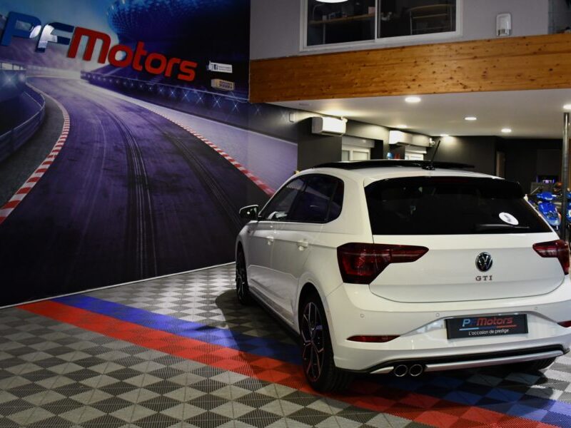 Volkswagen Polo GTI 2.0 TSI 207 DSG GPS Virtual ACC IQ Light TO Caméra Beats Induction Front Car Play JA 18