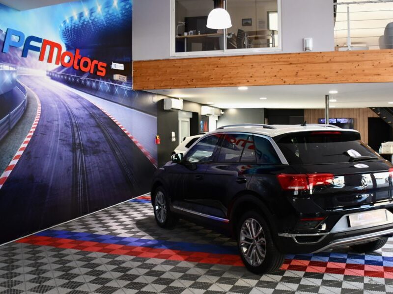 Volkswagen T-Roc IQ Drive 1.5 TSI 150 DSG GPS Virtual Caméra ACC Car Play Rear Front Hayon Attelage JA 18