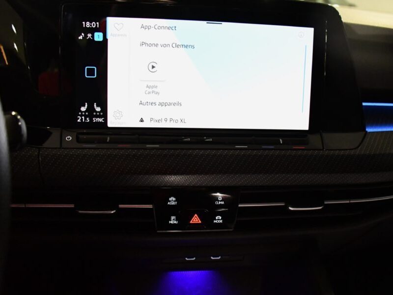 Volkswagen Golf 8 R-Line 1.5 TSI 150 BVM6 GPS Virtual Harman Kardon Car Play ACC FRont TO Lane JA 18 Garantie Vw 13/10/2026 ou 100.000 km