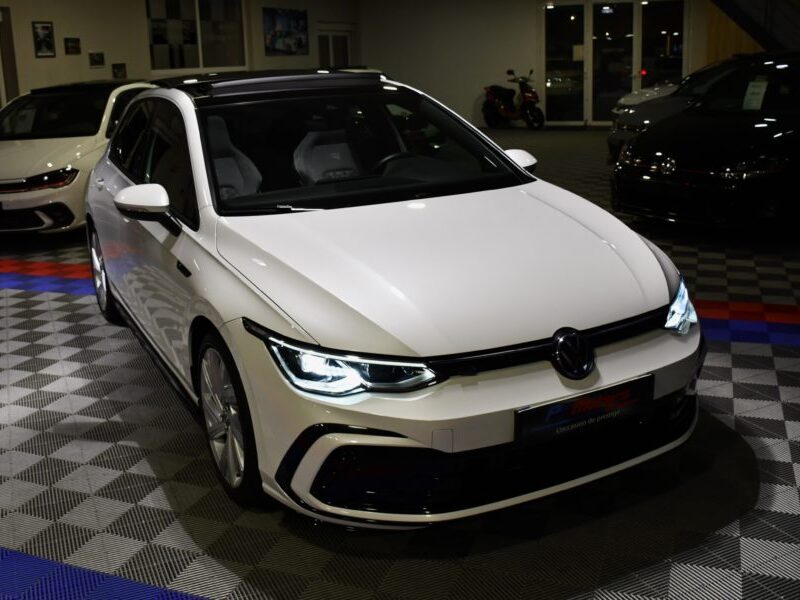 Volkswagen Golf 8 R-Line 1.5 TSI 150 BVM6 GPS Virtual Harman Kardon Car Play ACC FRont TO Lane JA 18 Garantie Vw 13/10/2026 ou 100.000 km