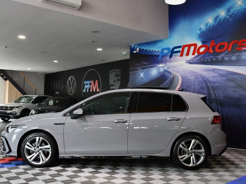 Volkswagen Golf 8 R-Line 1.5 eTSI 150 DSG GPS Virtual IQ Light Front TO ACC Car Play Mode JA 17