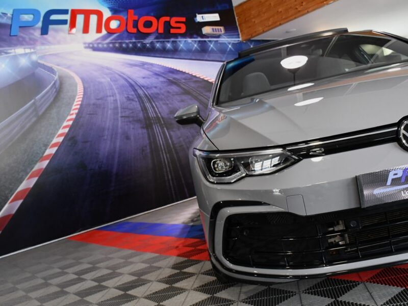 Volkswagen Golf 8 R-Line 1.5 eTSI 150 DSG GPS Virtual IQ Light Front TO ACC Car Play Mode JA 17