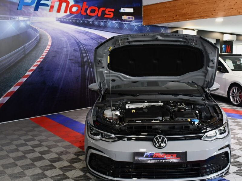 Volkswagen Golf 8 R-Line 1.5 eTSI 150 DSG GPS Virtual IQ Light Front TO ACC Car Play Mode JA 17