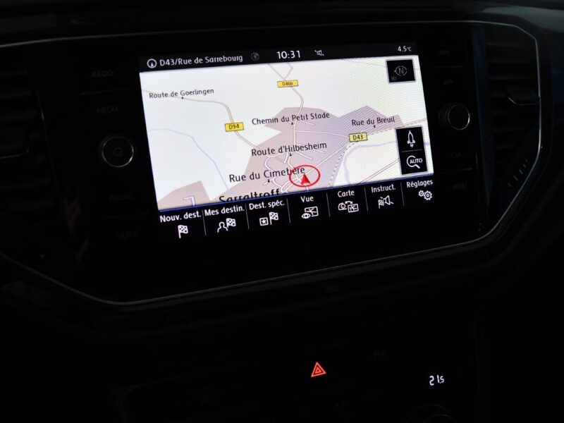 Volkswagen T-Roc Carat 2.0 TDI 150 DSG GPS Virtual ACC Keyless Car Play Front Attelage Side JA 17