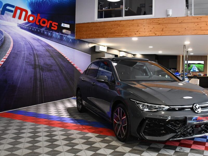 Volkswagen Golf 8 R-Line 2.0 TDI 150 DSG Car Play Virtual TO Caméra AV + AR + 360 ACC Mode Induction Front Lane JA 18 Garantie Volkswagen 10/2027