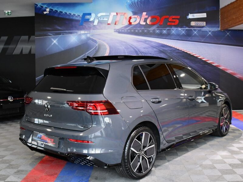 Volkswagen Golf 8 R-Line 2.0 TDI 150 DSG Car Play Virtual TO Caméra AV + AR + 360 ACC Mode Induction Front Lane JA 18 Garantie Volkswagen 10/2027