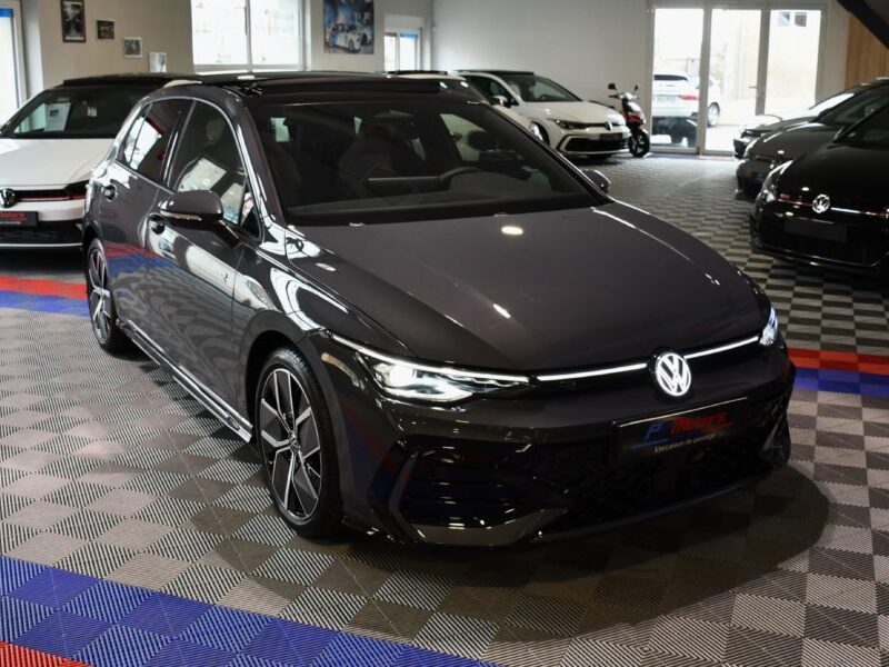 Volkswagen Golf 8 R-Line 2.0 TDI 150 DSG Car Play Virtual TO Caméra AV + AR + 360 ACC Mode Induction Front Lane JA 18 Garantie Volkswagen 10/2027
