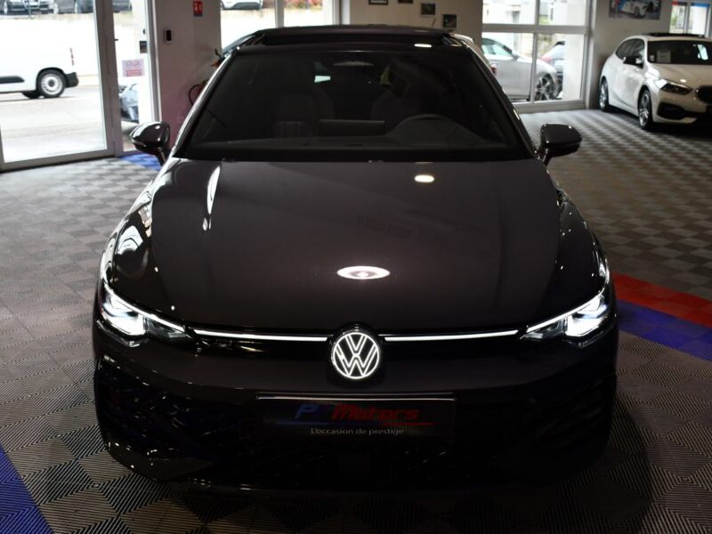 Volkswagen Golf 8 R-Line 2.0 TDI 150 DSG Car Play Virtual TO Caméra AV + AR + 360 ACC Mode Induction Front Lane JA 18 Garantie Volkswagen 10/2027