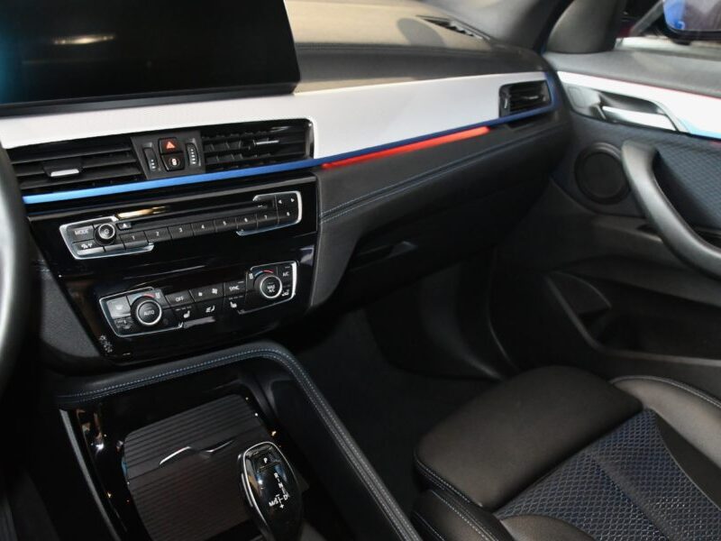 BMW X1 20d X-Drive M-Sport F48 Phase II 2.0 190 BVA GPS Caméra Affichage Tête Haute Semi Cuir Hayon LED JA 18 Pas de malus