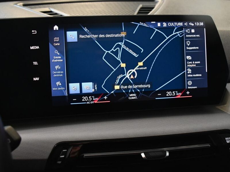 BMW X1 18d S-Drive 2.0 136 BVA7 Business Design GPS Virtual Hayon Attelage Caméra LED Limiteur JA 17*