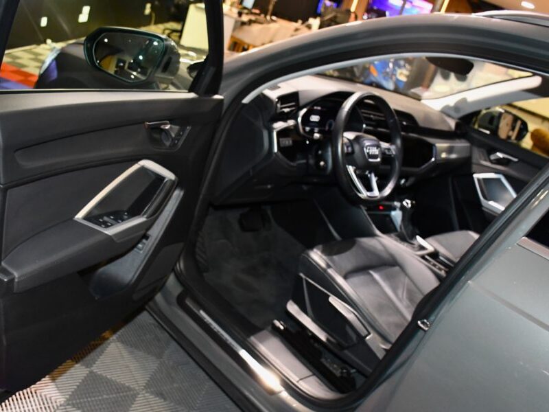 Audi Q3 Advanced 35 TDI 150 S-Tronic GPS Virtual Caméra Car Play ACC Pré Sense LED JA 18