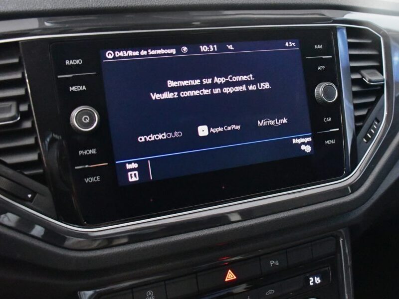 Volkswagen T-Roc Carat 2.0 TDI 150 DSG GPS Virtual ACC Keyless Car Play Front Attelage Side JA 17