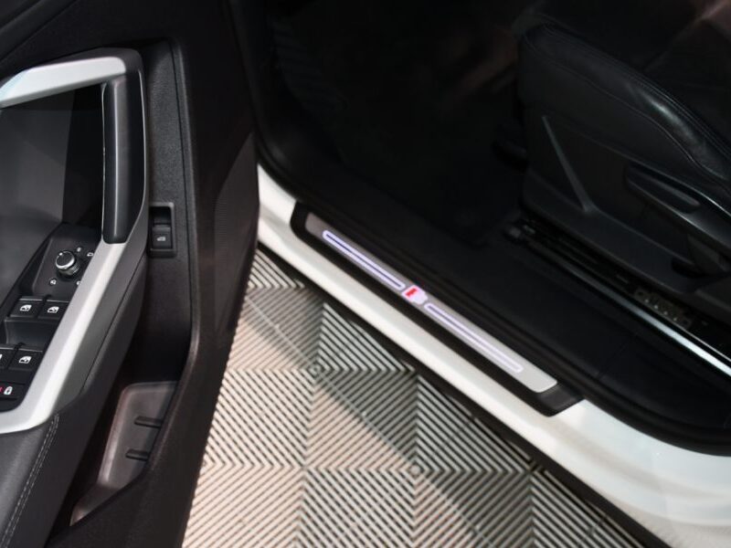 Audi Q3 Sportback S-Line 35 TFSI 150 S-Tronic Black Panel GPS Virtual TO Hayon Attelage Lane ACC Drive JA 20