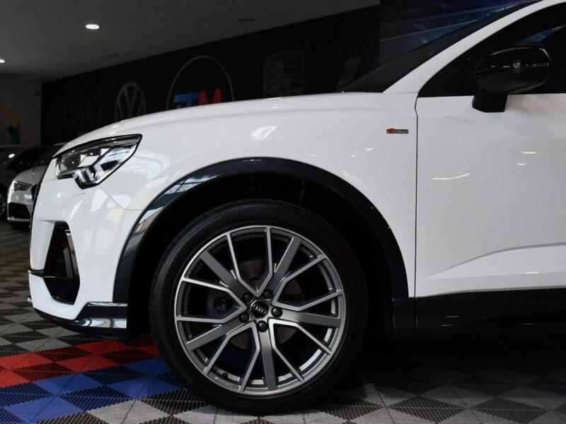 Audi Q3 Sportback S-Line 35 TFSI 150 S-Tronic Black Panel GPS Virtual TO Hayon Attelage Lane ACC Drive JA 20