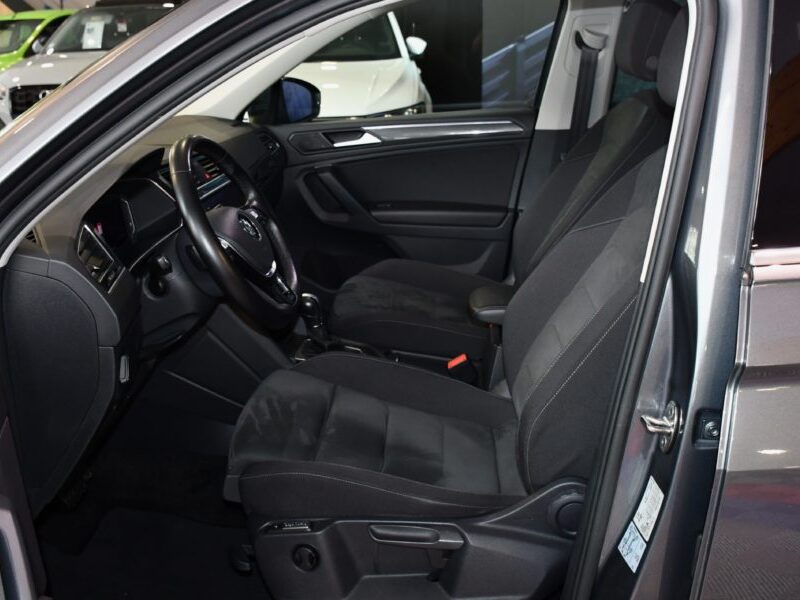 Volkswagen Tiguan R-Line Carat 2.0 TDI 150 DSG 4Motion GPS Virtual ACC Mode Caméra Ergo Car Play Parc Assist JA 19