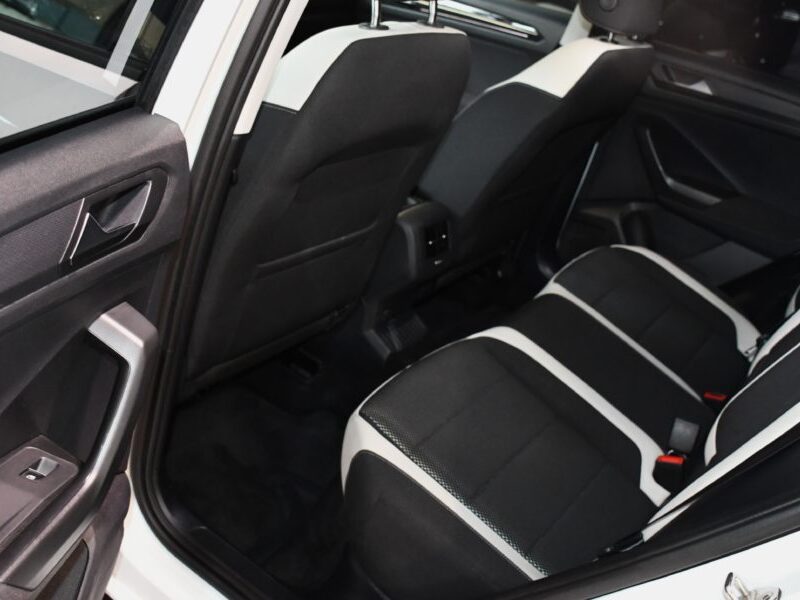 Volkswagen T-Roc Carat 2.0 TDI 150 DSG GPS Virtual ACC Keyless Car Play Front Attelage Side JA 17