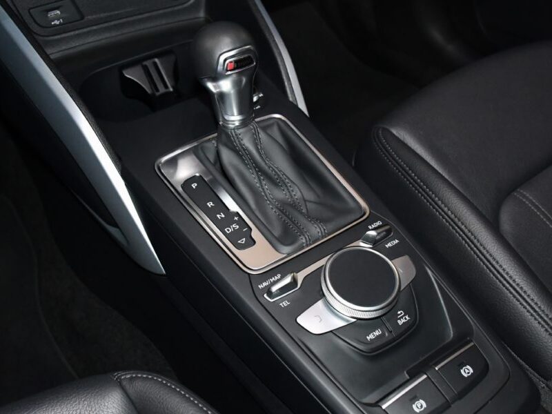 Audi Q2 Sport 35 TFSI 150 S-Tronic GPS Virtual Cuir Caméra ACC Pré Sense Car Play LED Hayon JA 17