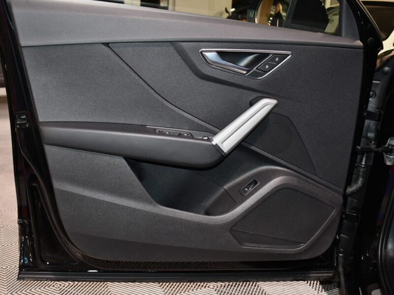 Audi Q2 Advanced 35 TFSI 150 S-Tronic GPS Virtual Cuir Régulateur Caméra Pré Sense Hayon Audi Smartphone JA 17