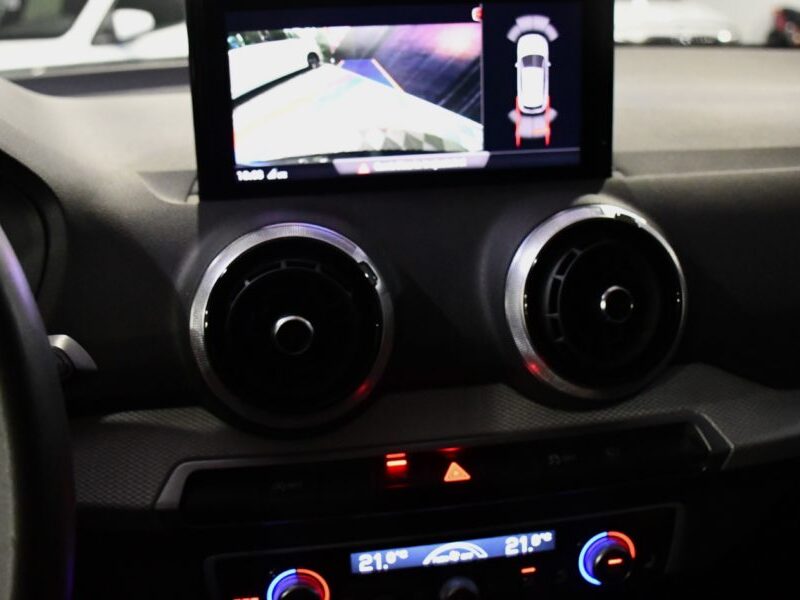 Audi Q2 Advanced 35 TFSI 150 S-Tronic GPS Virtual Cuir Régulateur Caméra Pré Sense Hayon Audi Smartphone JA 17