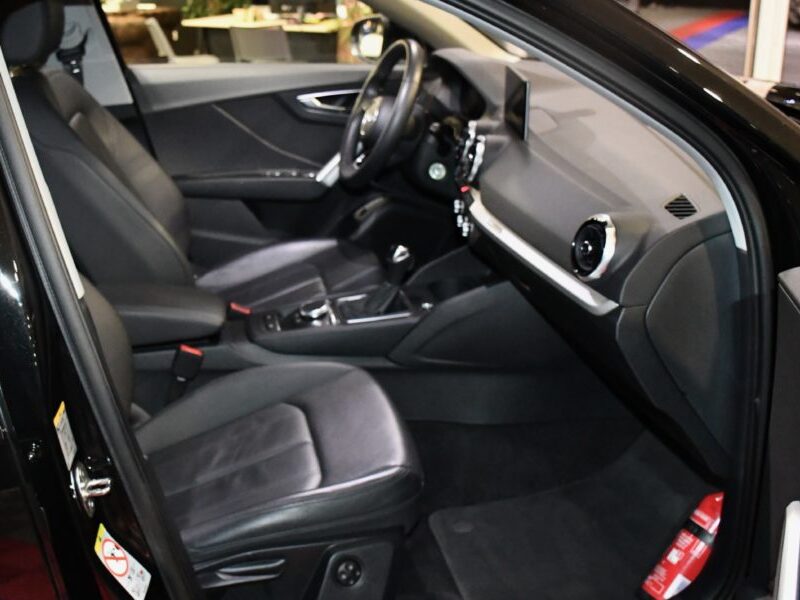 Audi Q2 Advanced 35 TFSI 150 S-Tronic GPS Virtual Cuir Régulateur Caméra Pré Sense Hayon Audi Smartphone JA 17