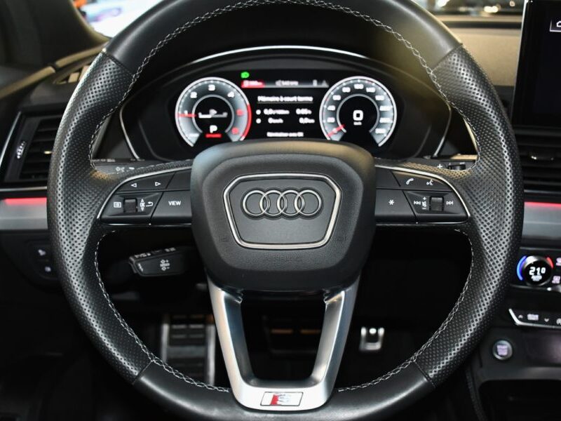 Audi Q5 S-Line 40 TDI 204 Quattro S-Tronic GPS Virtual Attelage Hayon Régulateur Drive Caméra Pré senseCar Play JA 20 Black Panel