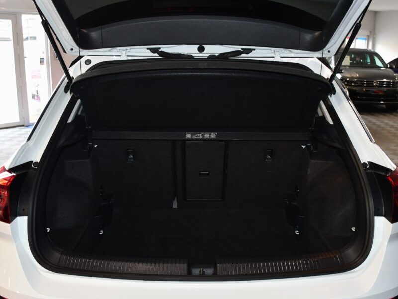 Volkswagen T-Roc Carat 2.0 TDI 150 DSG GPS Virtual ACC Keyless Car Play Front Attelage Side JA 17