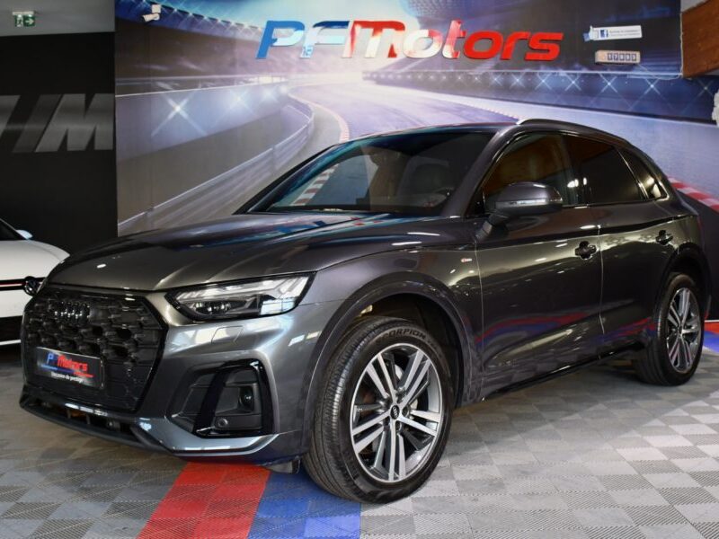 Audi Q5 S-Line 40 TDI 204 Quattro S-Tronic GPS Virtual Attelage Hayon Régulateur Drive Caméra Pré senseCar Play JA 20 Black Panel