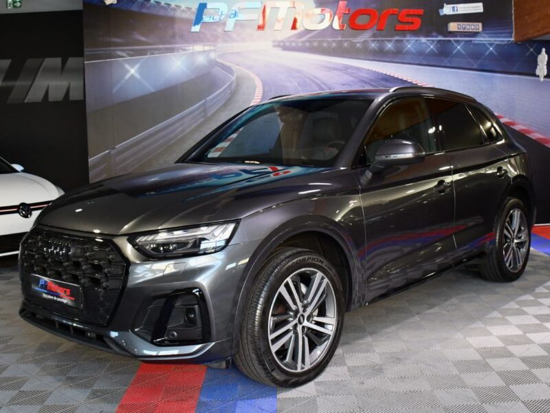 Audi Q5 S-Line 40 TDI 204 Quattro S-Tronic GPS Virtual Attelage Hayon Régulateur Drive Caméra Pré senseCar Play JA 20 Black Panel