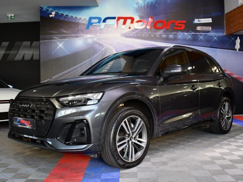 Audi Q5 S-Line 40 TDI 204 Quattro S-Tronic GPS Virtual Attelage Hayon Régulateur Drive Caméra Pré senseCar Play JA 20 Black Panel