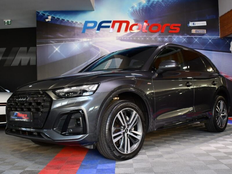 Audi Q5 S-Line 40 TDI 204 Quattro S-Tronic GPS Virtual Attelage Hayon Régulateur Drive Caméra Pré senseCar Play JA 20 Black Panel