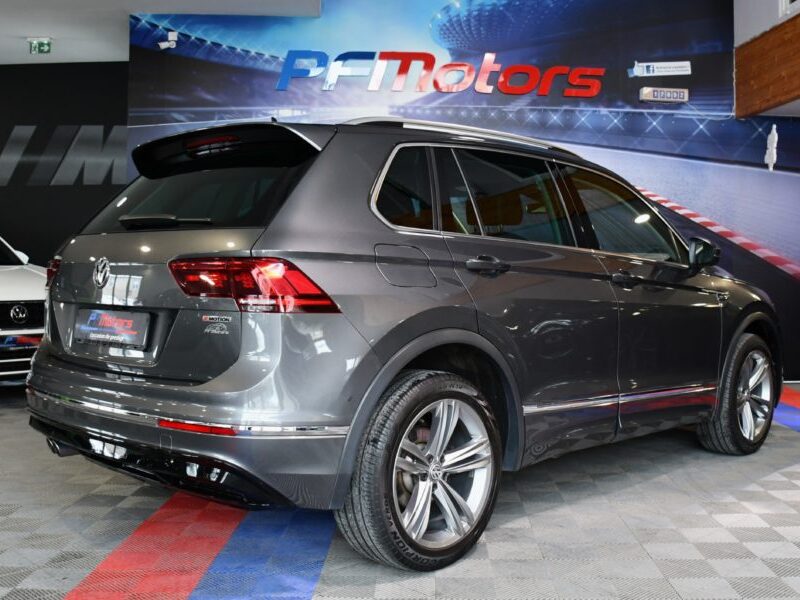 Volkswagen Tiguan R-Line Carat 2.0 TDI 150 DSG 4Motion GPS Virtual ACC Mode Caméra Ergo Car Play Parc Assist JA 19