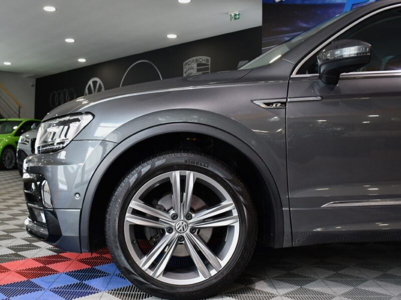Volkswagen Tiguan R-Line Carat 2.0 TDI 150 DSG 4Motion GPS Virtual ACC Mode Caméra Ergo Car Play Parc Assist JA 19