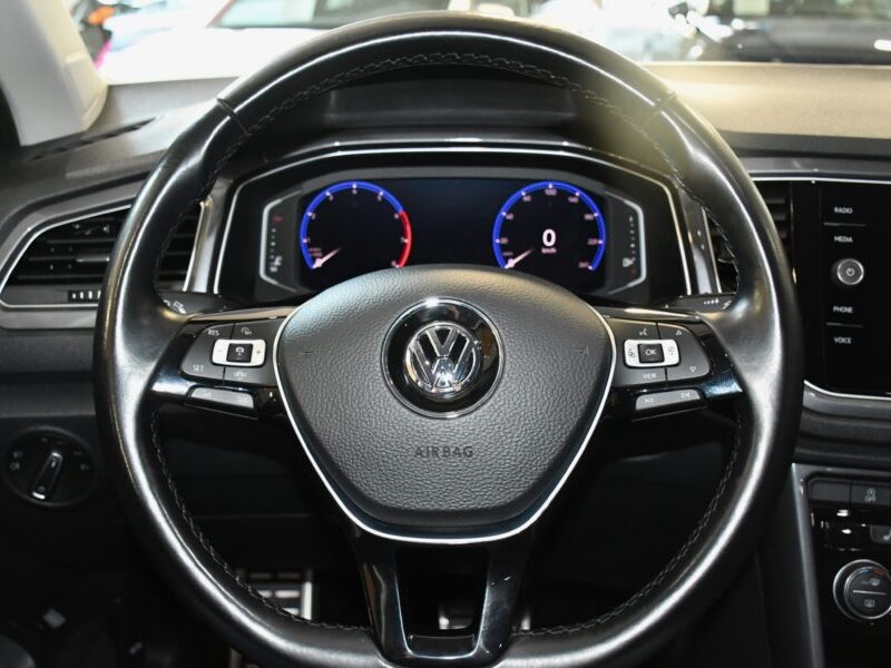 Volkswagen T-Roc IQ Drive 1.5 TSI 150 DSG GPS Virtual Caméra ACC Car Play Rear Front Hayon Attelage JA 18
