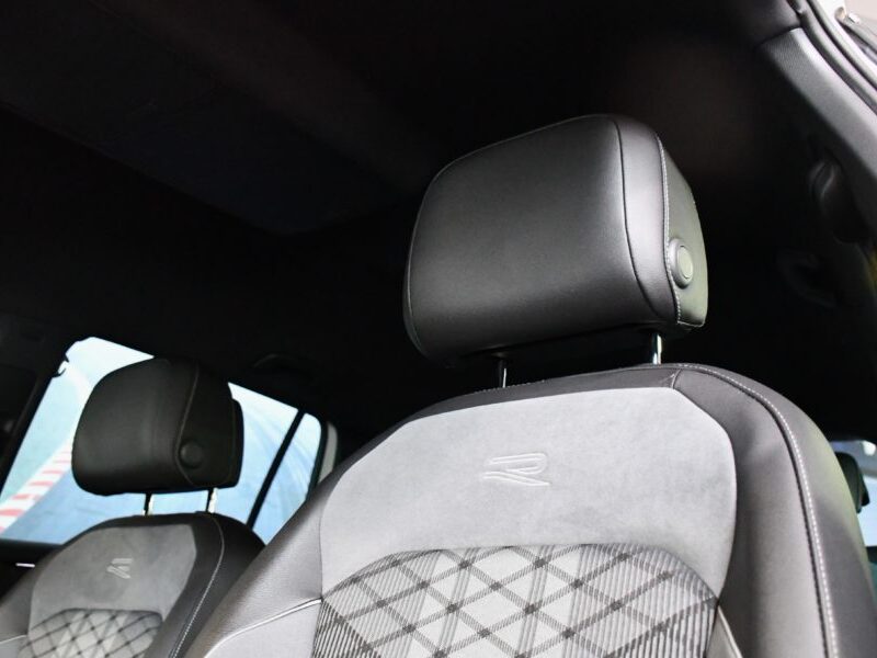 Volkswagen Tiguan R-Line 2.0 TDI 200 DSG 4Motion GPS Virtual ACC Front Lane DCC ACC Car Play Caméra Attelage IQ Light JA 20