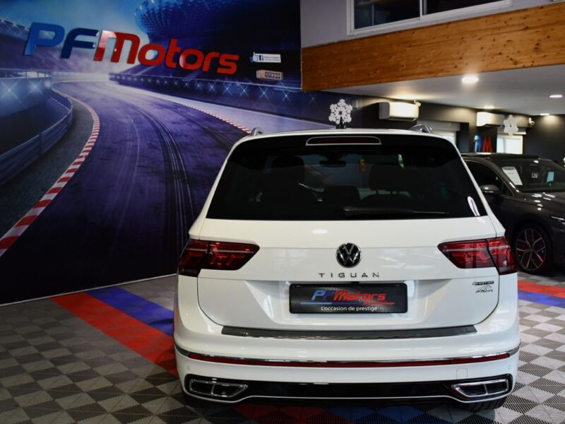 Volkswagen Tiguan R-Line 2.0 TDI 200 DSG 4Motion GPS Virtual ACC Front Lane DCC ACC Car Play Caméra Attelage IQ Light JA 20