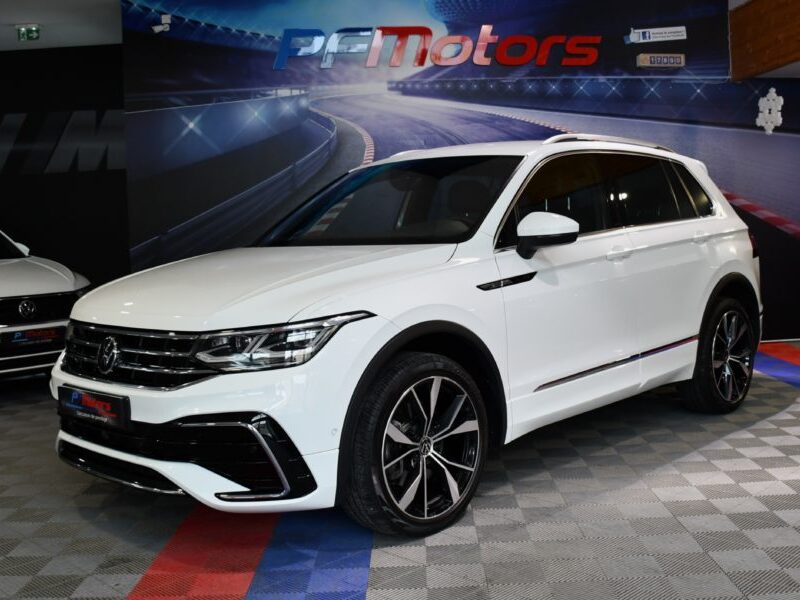 Volkswagen Tiguan R-Line 2.0 TDI 200 DSG 4Motion GPS Virtual ACC Front Lane DCC ACC Car Play Caméra Attelage IQ Light JA 20