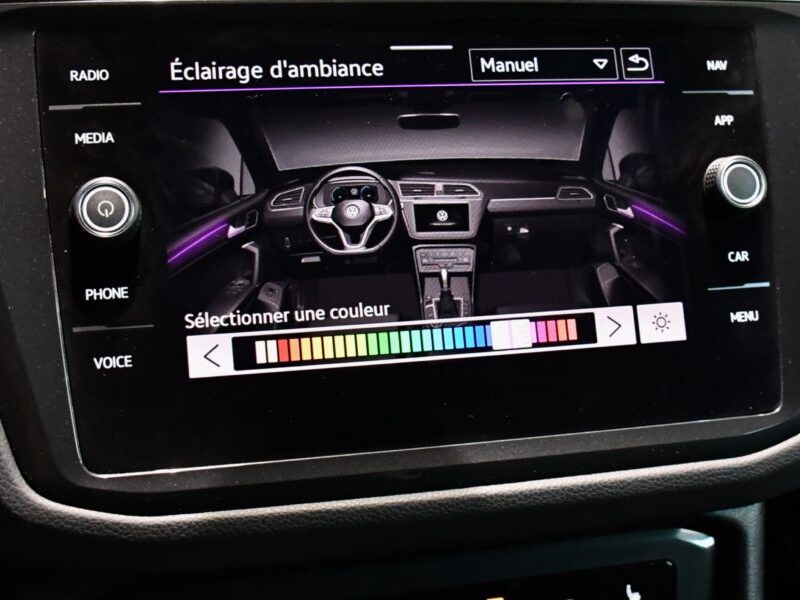 Volkswagen Tiguan R-Line 2.0 TDI 200 DSG 4Motion GPS Virtual ACC Front Lane DCC ACC Car Play Caméra Attelage IQ Light JA 20
