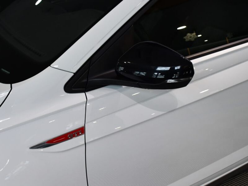 Volkswagen Polo GTI 2.0 TSI 207 DSG GPS Virtual Beats IQ Light Front Lane Car Play ACC JA 18 Garantie VW 10/04/2027 ou 100.000 km