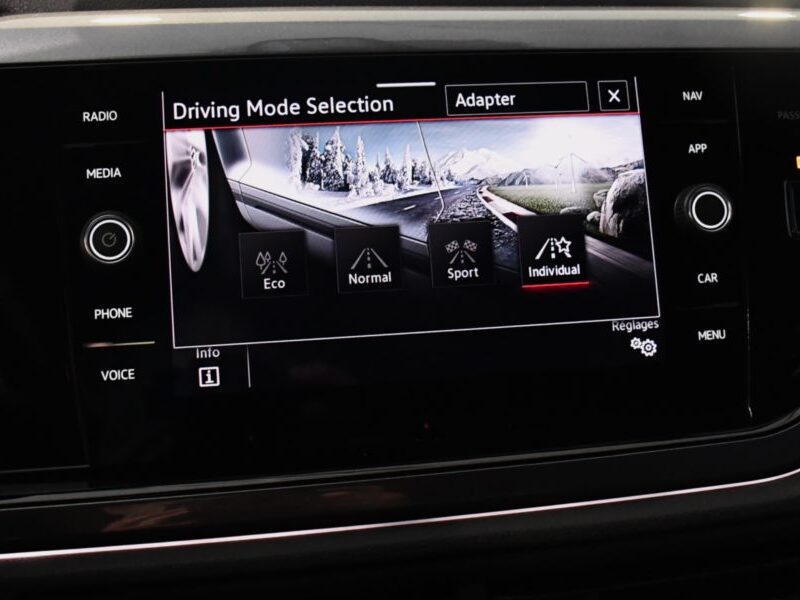 Volkswagen Polo GTI 2.0 TSI 207 DSG GPS Virtual Beats IQ Light Front Lane Car Play ACC JA 18 Garantie VW 10/04/2027 ou 100.000 km