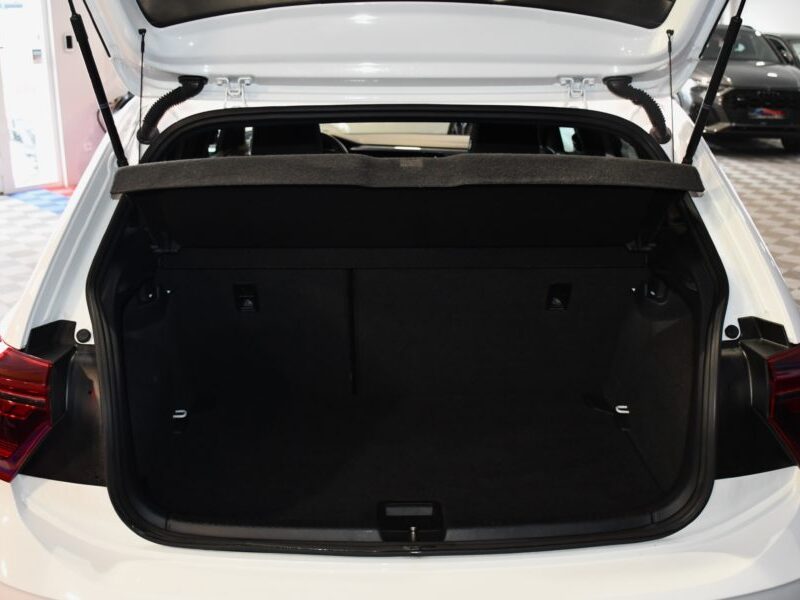 Volkswagen Polo GTI 2.0 TSI 207 DSG GPS Virtual Beats IQ Light Front Lane Car Play ACC JA 18 Garantie VW 10/04/2027 ou 100.000 km