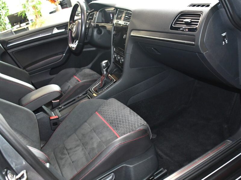 Volkswagen Golf 7 Facelift Performance 2.0 TSI 245 DSG GPS Virtual Dynaudio ACC DCC Caméra Honeycomb Combinés Filtés Pilotés KW JA 18 PAS DE MALUS