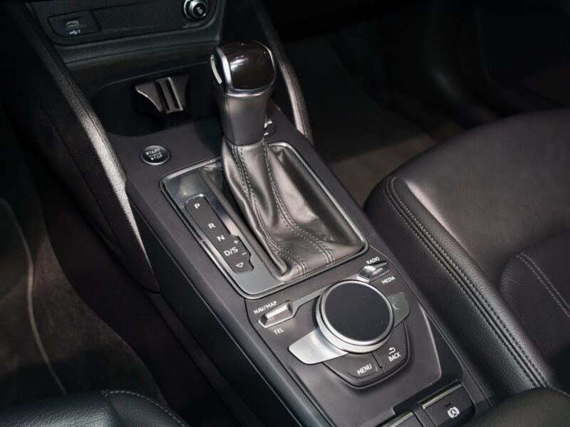 Audi Q2 Design Luxe 35 TFSI 150 S-Tronic GPS Virtual TO Caméra Régulateur Drive LED Hayon Pré Sense JA 18