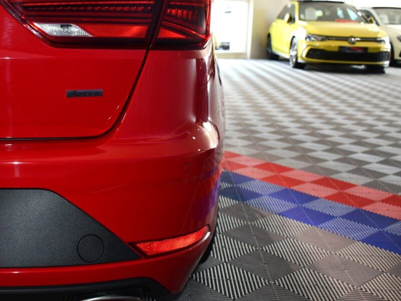 Séat Léon ST Cupra 2.0 TSI 300 4Drive DSG Virtual ACC DCC Caméra Front Lane Caméra Full Linck TO Beats JA 19