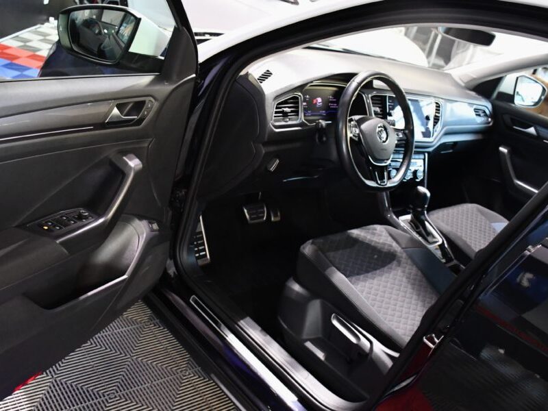 Volkswagen T-Roc IQ Drive 1.5 TSI 150 DSG GPS Virtual Caméra ACC Car Play Rear Front Hayon Attelage JA 18