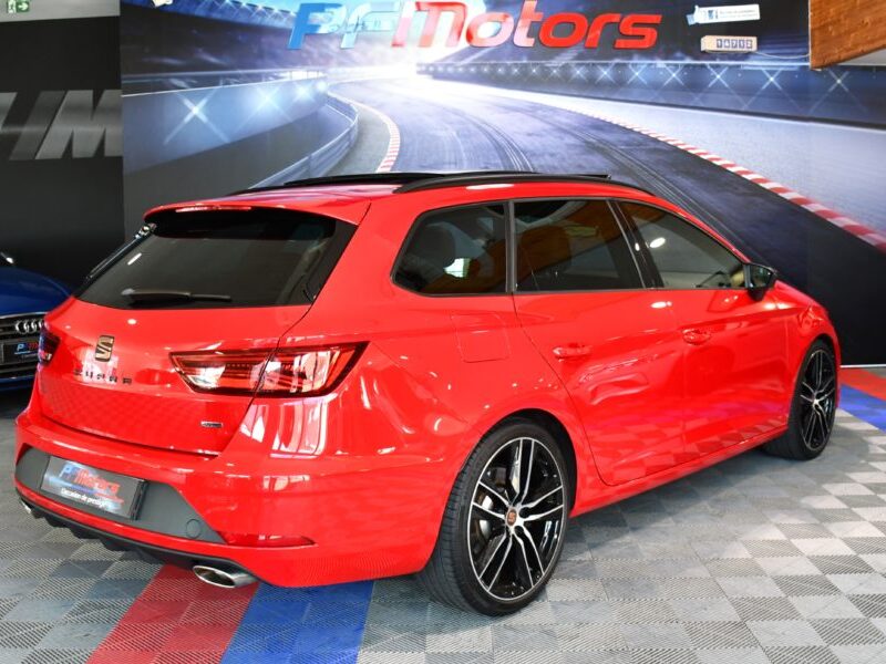 Séat Léon ST Cupra 2.0 TSI 300 4Drive DSG Virtual ACC DCC Caméra Front Lane Caméra Full Linck TO Beats JA 19