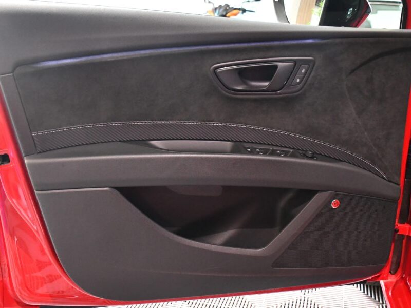 Séat Léon ST Cupra 2.0 TSI 300 4Drive DSG Virtual ACC DCC Caméra Front Lane Caméra Full Linck TO Beats JA 19