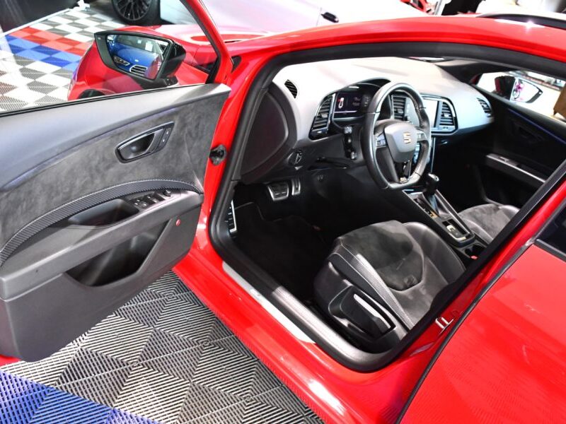 Séat Léon ST Cupra 2.0 TSI 300 4Drive DSG Virtual ACC DCC Caméra Front Lane Caméra Full Linck TO Beats JA 19