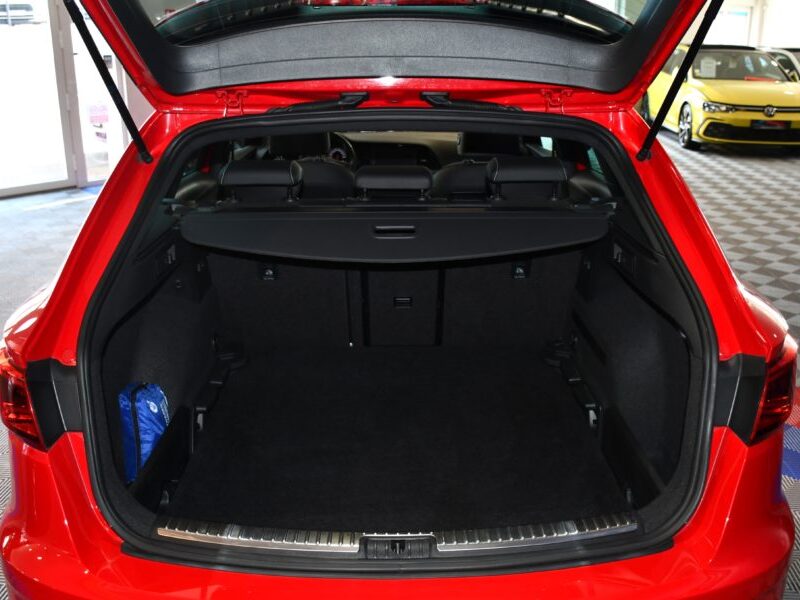 Séat Léon ST Cupra 2.0 TSI 300 4Drive DSG Virtual ACC DCC Caméra Front Lane Caméra Full Linck TO Beats JA 19