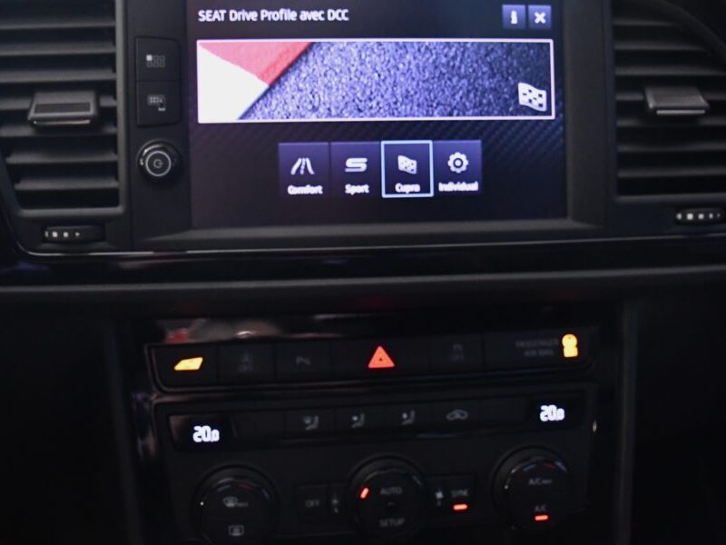 Séat Léon ST Cupra 2.0 TSI 300 4Drive DSG Virtual ACC DCC Caméra Front Lane Caméra Full Linck TO Beats JA 19